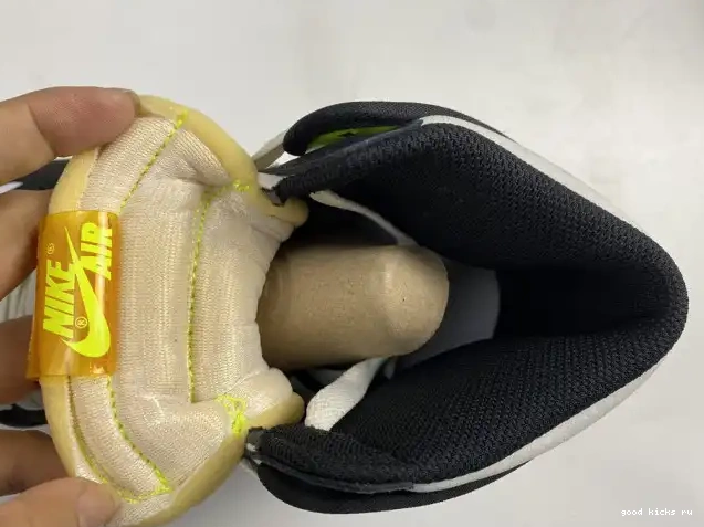 Rep 555088-118 JORDAN HIGH AIR GOLD' 1 'VOLT OG RETRO 0617